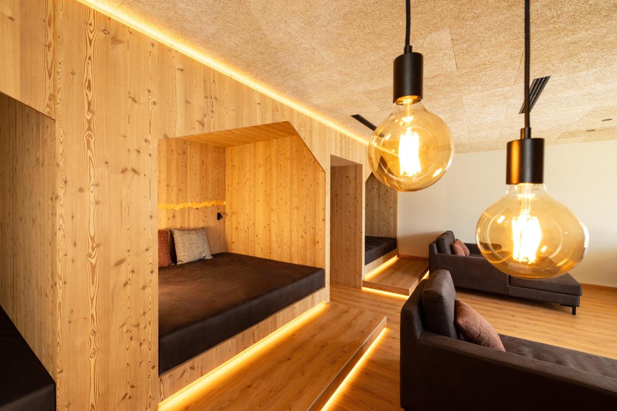 Hotel Alpenrose Dolomites Ла Вале Екстериор снимка