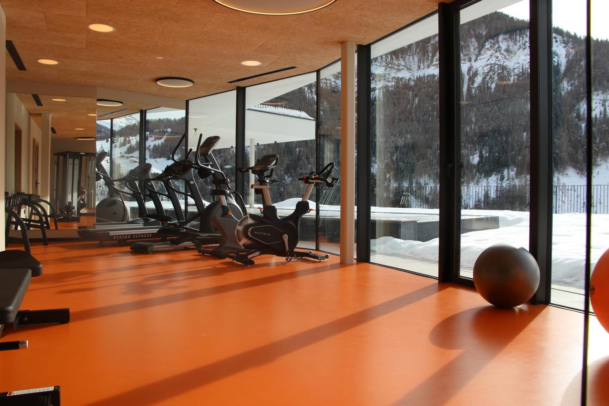 Hotel Alpenrose Dolomites Ла Вале Екстериор снимка