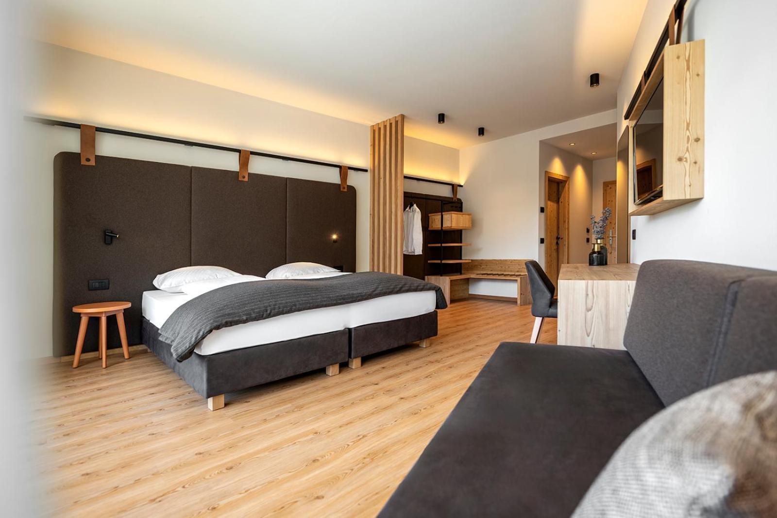 Hotel Alpenrose Dolomites Ла Вале Екстериор снимка