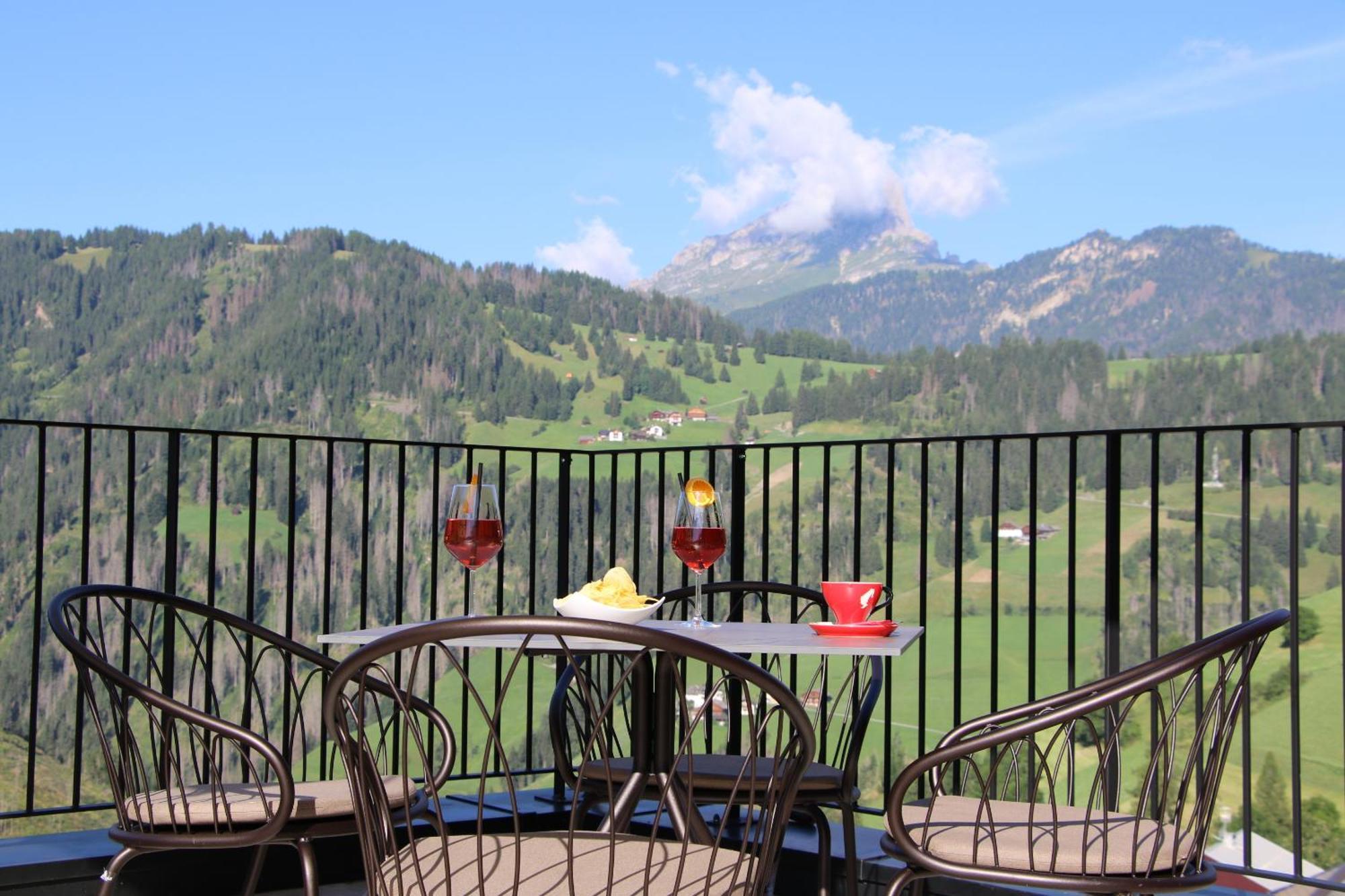 Hotel Alpenrose Dolomites Ла Вале Екстериор снимка