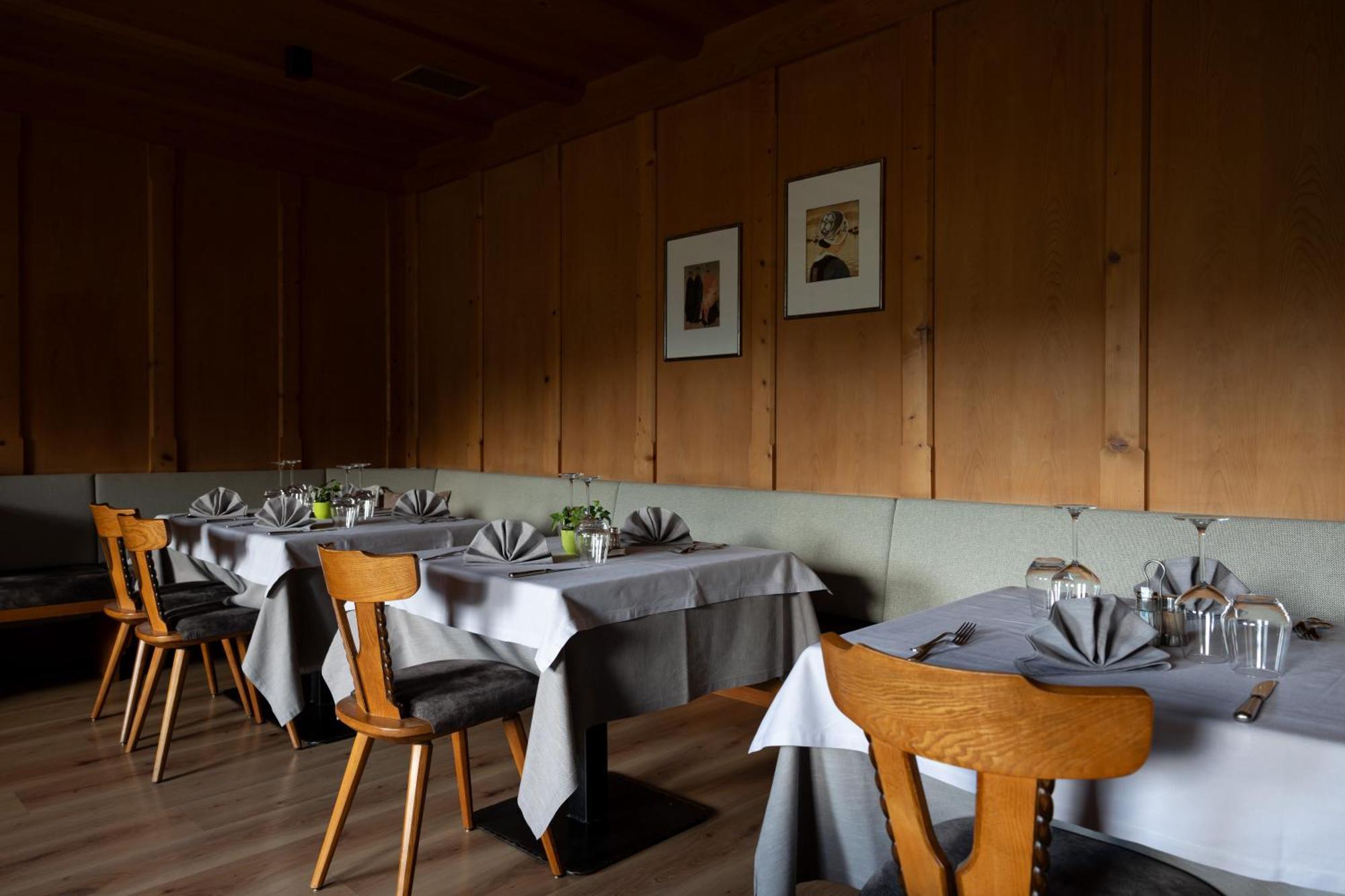 Hotel Alpenrose Dolomites Ла Вале Екстериор снимка